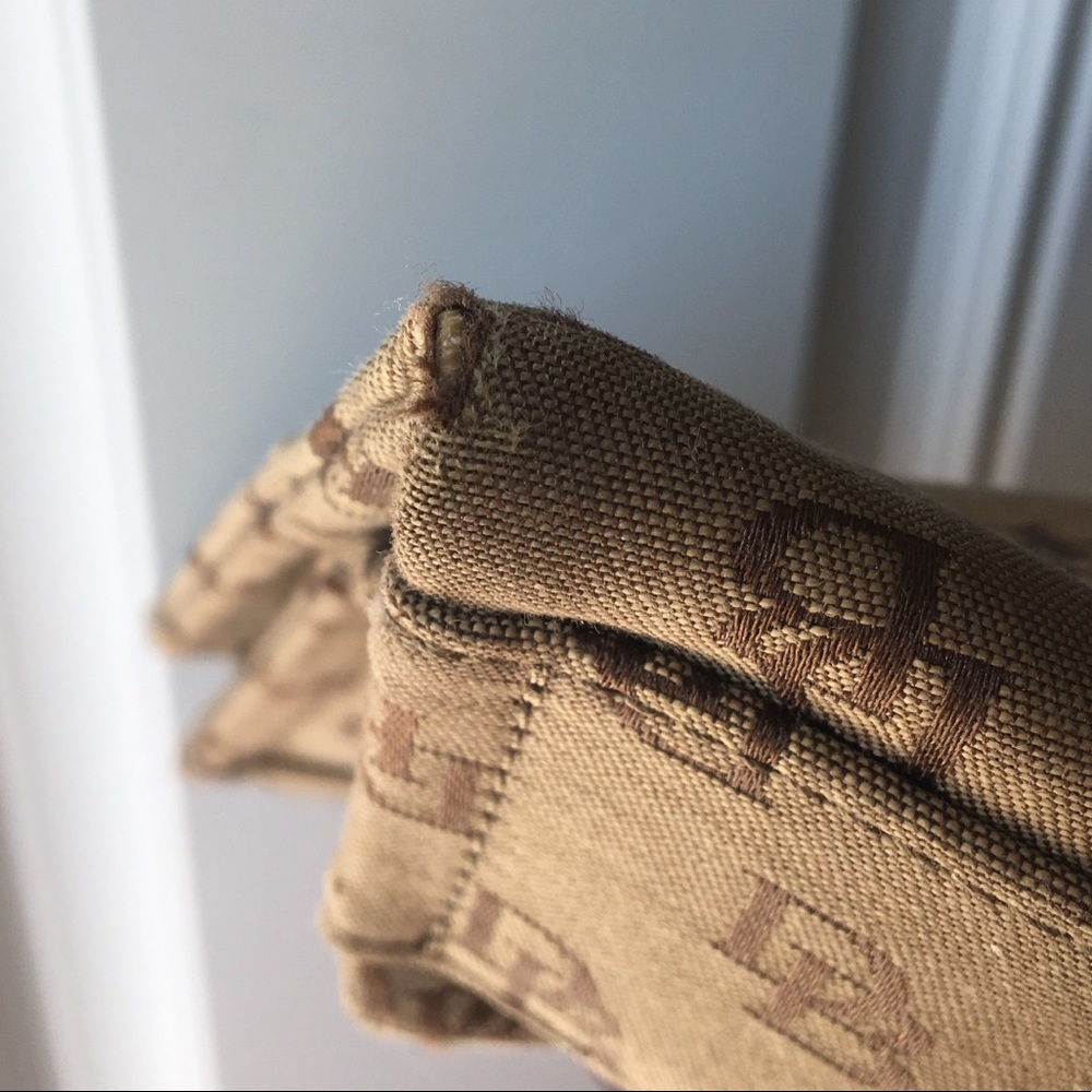 Dooney & Bourke purse - Picture 3 of 5